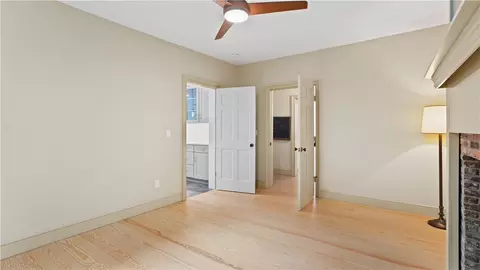 25 Post Rd, Warwick, RI 02888 photo 17