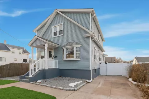 191 Spruce St, East Providence, RI 02914