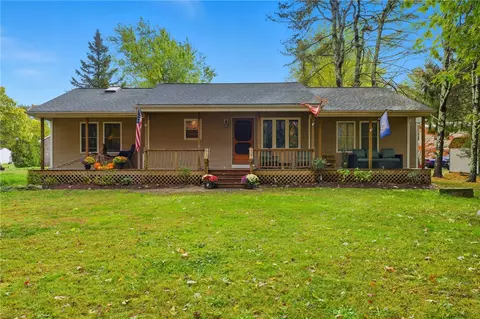 804 Waites Corner Rd, West Kingston, RI 02892