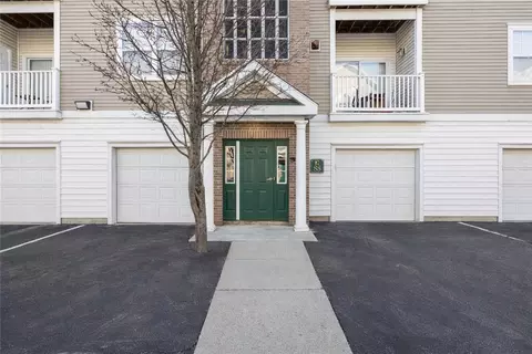 88 Mill St #304, Woonsocket, RI 02895