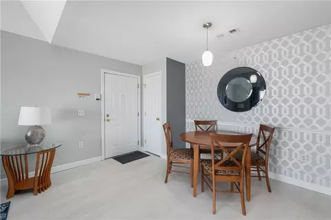 Dining - 88 Mill St #304, Woonsocket, RI 02895 photo 1 of 3