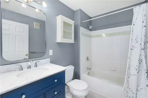 Bath - 88 Mill St #304, Woonsocket, RI 02895 photo 2 of 2