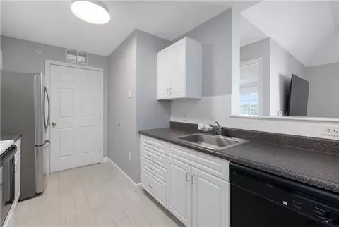 Kitchen - 88 Mill St #304, Woonsocket, RI 02895 photo 2 of 4