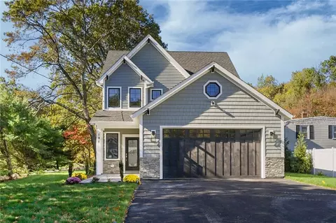 191 Pippin Orchard Rd, Cranston, RI 02921