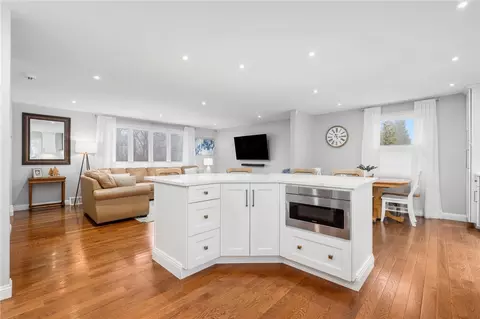 88 Hess Ave, Warwick, RI 02889 photo 15