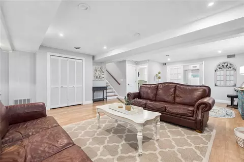 88 Hess Ave, Warwick, RI 02889 photo 17