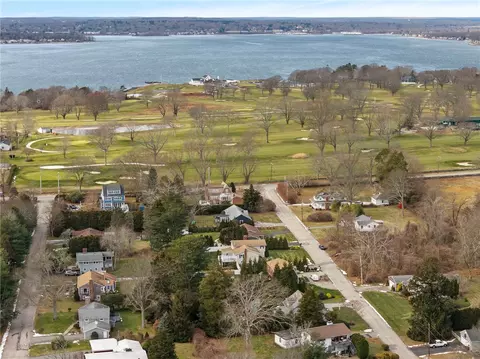 88 Hess Ave, Warwick, RI 02889 photo 4