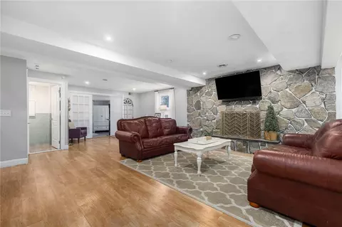 88 Hess Ave, Warwick, RI 02889 photo 22