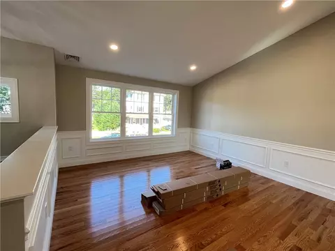 52 Jambray Ave, Warwick, RI 02886 photo 8