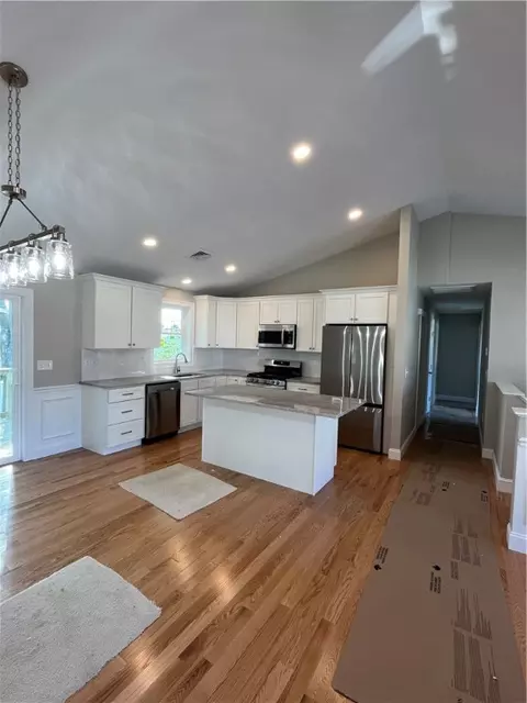 52 Jambray Ave, Warwick, RI 02886 photo 5