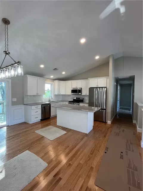 52 Jambray Ave, Warwick, RI 02886 photo 4