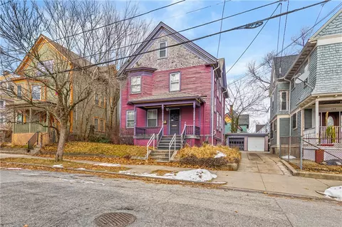 131 Lexington Ave, Providence, RI 02907