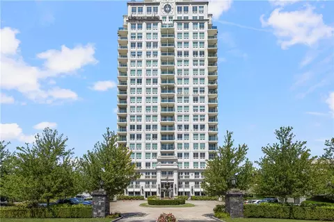 1 Tower Dr #101, Portsmouth, RI 02871