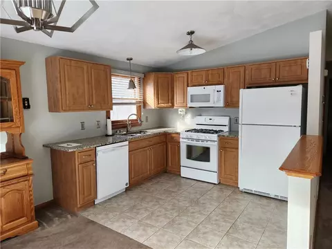 157 South Rd, Exeter, RI 02822 photo 4