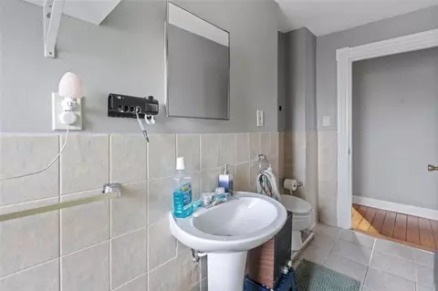 9 Odonnell Ave, Warwick, RI 02886 photo 24