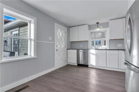42 Armand Ave, Woonsocket, RI 02895 photo 13