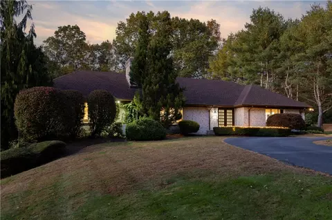 140 White Birch Cir, Scituate, RI 02831