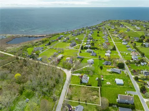 89 S Shore Rd, Little Compton, RI 02837
