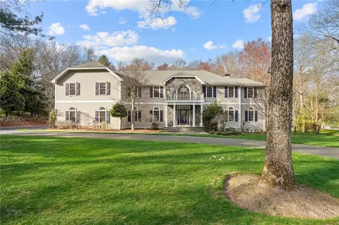 20 Bailey Blvd, East Greenwich, RI 02818