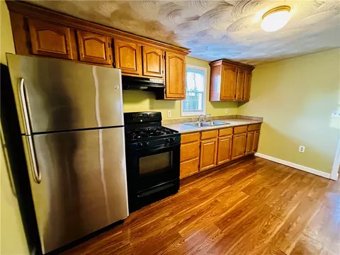 Kitchen - 139 Ottawa Ave, Warwick, RI 02889 photo 1 of 2