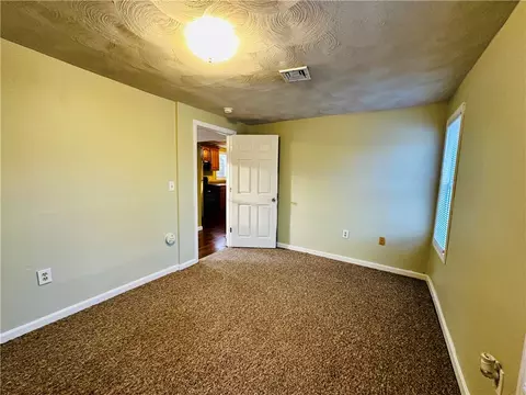 Bedroom - 139 Ottawa Ave, Warwick, RI 02889 photo 5 of 8