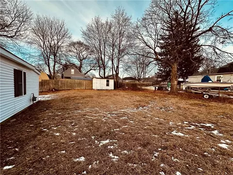 Exterior - 139 Ottawa Ave, Warwick, RI 02889 photo 9 of 14