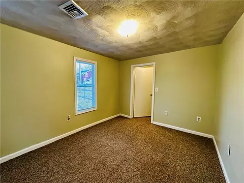 Bedroom - 139 Ottawa Ave, Warwick, RI 02889 photo 8 of 8