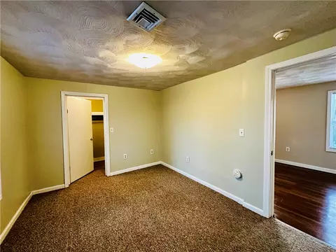 Bedroom - 139 Ottawa Ave, Warwick, RI 02889 photo 6 of 8