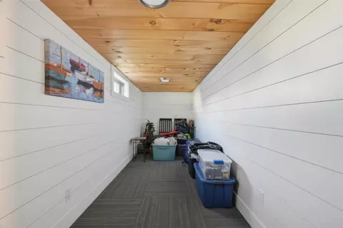 Entry Way - 128 Maple Ave, Little Compton, RI 02837 photo 4 of 4