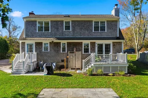 Exterior - 128 Maple Ave, Little Compton, RI 02837 photo 7 of 11