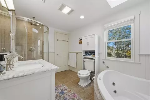 Bath - 128 Maple Ave, Little Compton, RI 02837 photo 3 of 3