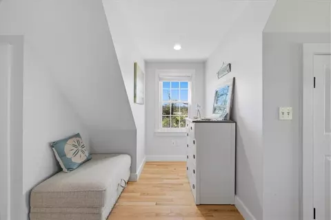 Entry Way - 128 Maple Ave, Little Compton, RI 02837 photo 3 of 4