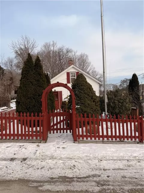 54 Mapleville Main St, Mapleville, RI 02839