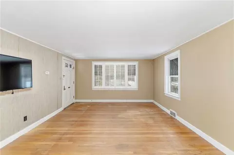 Living - 92 Rockland Ave, Woonsocket, RI 02895 photo 1 of 4