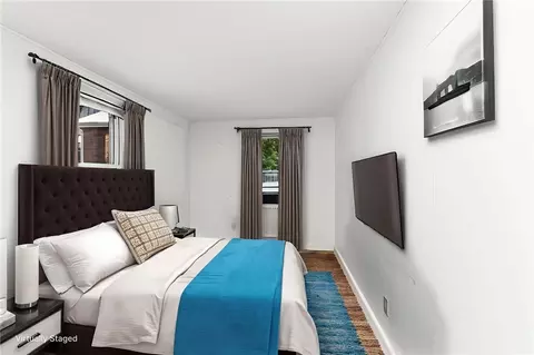 Bedroom - 92 Rockland Ave, Woonsocket, RI 02895 photo 9 of 10