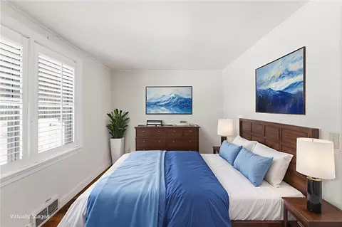 Bedroom - 92 Rockland Ave, Woonsocket, RI 02895 photo 7 of 10