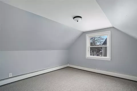 Bedroom - 77 Buttonwoods Ave, Warwick, RI 02886 photo 7 of 8