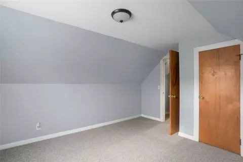 Bedroom - 77 Buttonwoods Ave, Warwick, RI 02886 photo 8 of 8