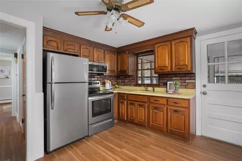 Kitchen - 77 Buttonwoods Ave, Warwick, RI 02886 photo 2 of 3