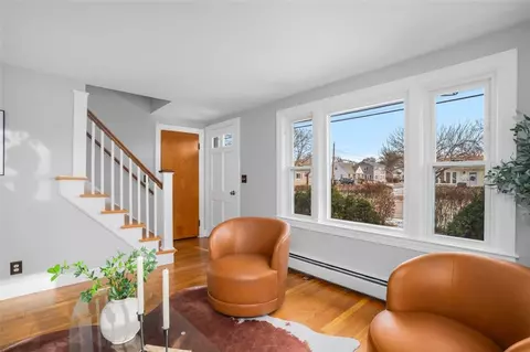 Entry Way - 77 Buttonwoods Ave, Warwick, RI 02886 photo 2 of 2