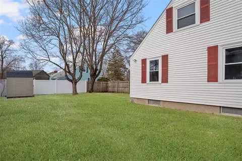Exterior - 77 Buttonwoods Ave, Warwick, RI 02886 photo 10 of 12