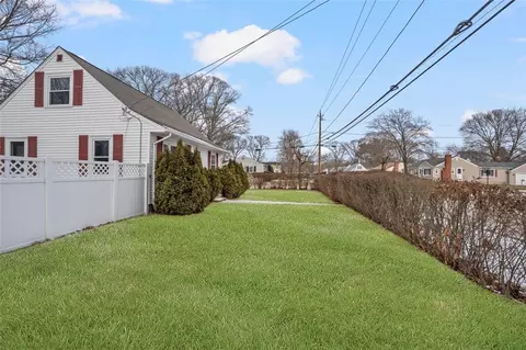 Exterior - 77 Buttonwoods Ave, Warwick, RI 02886 photo 5 of 12
