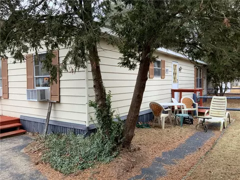 58 Wright Way, Coventry, RI 02816 photo 2