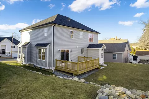 178 St Louis Ave, Woonsocket, RI 02895 photo 33