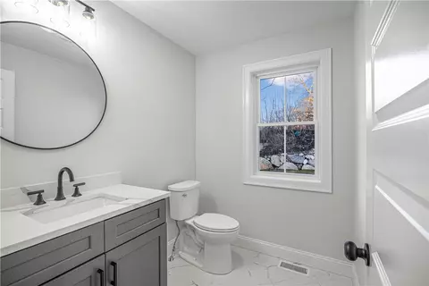 178 St Louis Ave, Woonsocket, RI 02895 photo 14
