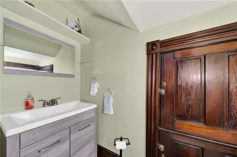 Bath - 499 Hanover St, Fall River, MA 02720 photo 1 of 4