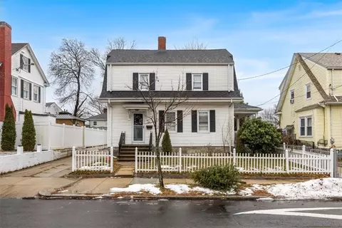 128 Warrington St, Providence, RI 02907