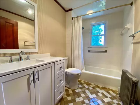 308 Harris Ave, Woonsocket, RI 02895 photo 30