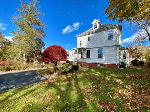 308 Harris Ave, Woonsocket, RI 02895 photo 3