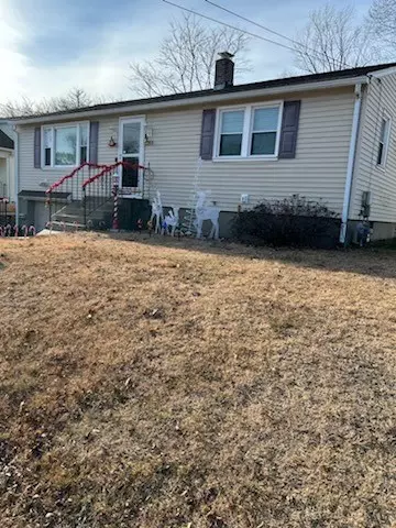 859 Pontiac Ave, Cranston, RI 02910